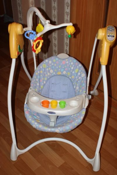 Лот: 9326502. Фото: 1. Электронная качель GRACO. Теперь... Другое (дети растут)