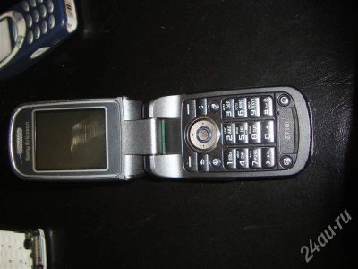 Лот: 551140. Фото: 1. sony ericsson z710. Кнопочные мобильные телефоны