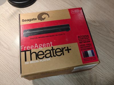 Лот: 25635084. Фото: 1. Медиаплеер Seagate FreeAgent Theater... Медиаплееры