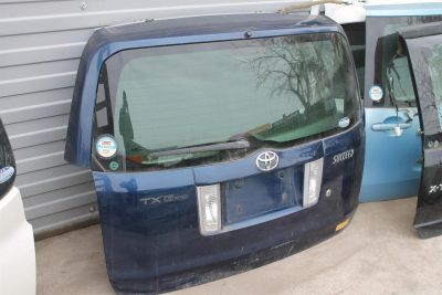 Лот: 3215450. Фото: 1. Дверь задняя багажника Toyota... Кузов