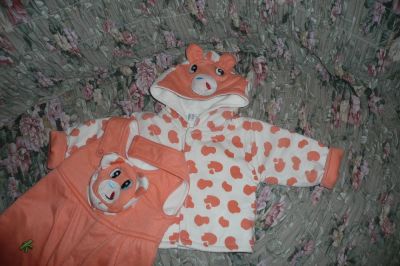 Лот: 4622763. Фото: 1. Костюмчик утепленный. Костюмы, пиджаки, комбинезоны