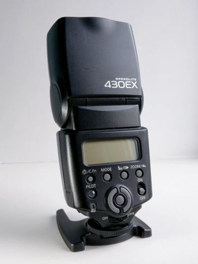 Лот: 14580169. Фото: 1. Вспышка Canon Speedlite 430EX. Вспышки, осветители, рассеиватели