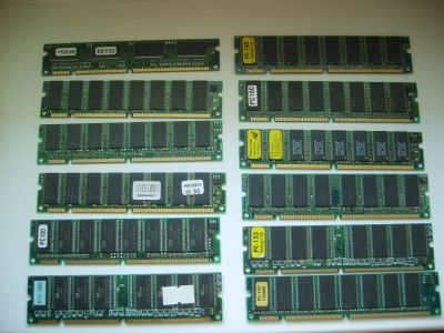 Лот: 4781177. Фото: 1. 12 планок старой памяти SDRAM... Оперативная память