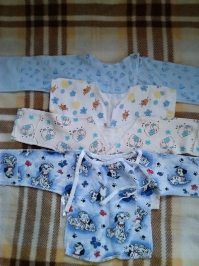 Лот: 12234590. Фото: 1. Распашонки. Ползунки, распашонки, слипы