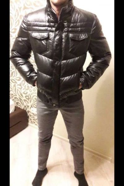 Лот: 10722610. Фото: 1. Продам пуховик с мехом енота... Верхняя одежда