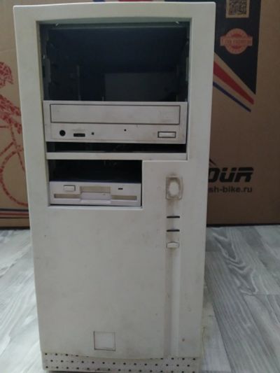 Лот: 16292965. Фото: 1. Системный блок Pentium4 3GHz... Компьютеры в сборе