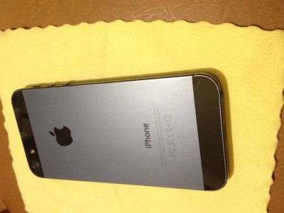 Лот: 3290947. Фото: 1. iPhone 5 32gb черный полный комплект. Смартфоны
