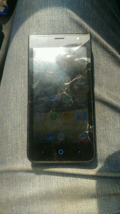 Лот: 11832189. Фото: 1. ZTE blade a210. Смартфоны