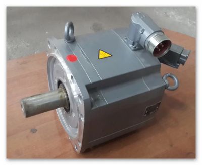 Лот: 10818797. Фото: 1. Синхронный двигатель Siemens 1FT7... Промышленное