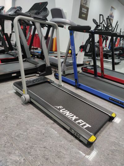 Лот: 17235268. Фото: 1. Беговая дорожка Unixfit R-280. Беговые дорожки