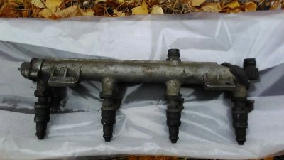 Лот: 12337676. Фото: 1. форсунки subaru traviq. Двигатель и элементы двигателя