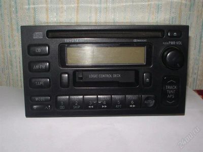Лот: 842782. Фото: 1. CD-магнитола с ипсума 1999г. Автомагнитолы