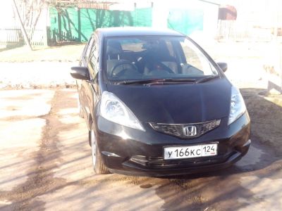 Лот: 4032989. Фото: 1. HONDA FIT. Автомобили