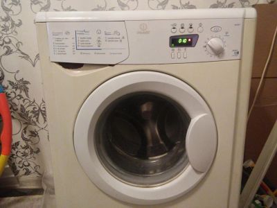 Лот: 10794072. Фото: 1. Indesit Wise 87. Стиральные машины