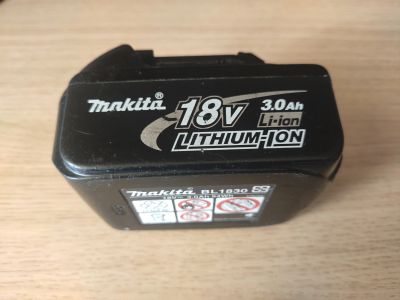 Лот: 17267419. Фото: 1. Аккумулятор Makita BL1830 18V. Электроинструмент