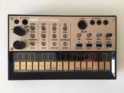 Лот: 9442241. Фото: 1. Синтезатор KORG Volca Keys. Клавишные