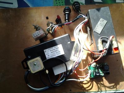 Лот: 4654671. Фото: 1. Arsenal GSM Avto-12F3. Автомобильные сигнализации