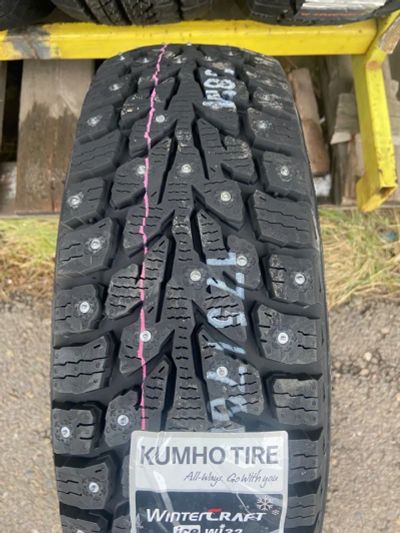 Лот: 20965558. Фото: 1. Зимняя резина 185/65 R-14 " KUMHO... Шины