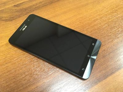 Лот: 9958179. Фото: 1. Смартфон Asus Zenfone 6. Состояние... Смартфоны