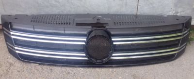 Лот: 11751410. Фото: 1. Решетка радиатора Volkswagen Tiguan. Кузов