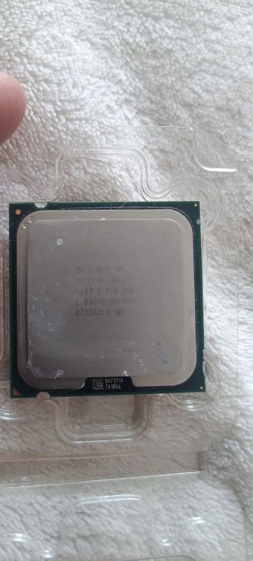 Лот: 25272279. Фото: 1. Процессор Intel Core E4300 s775. Процессоры