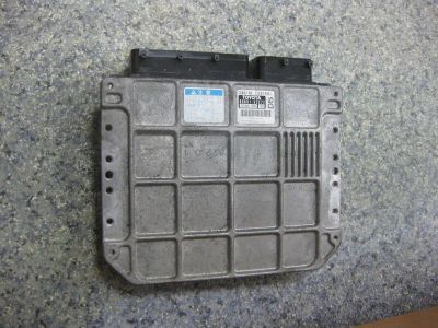 Лот: 20896425. Фото: 1. Блок управления двс Toyota Vitz... Электрооборудование
