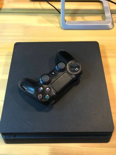 Лот: 17985863. Фото: 1. Sony Playstation 4 / PS4 slim... Игровые приставки, консоли