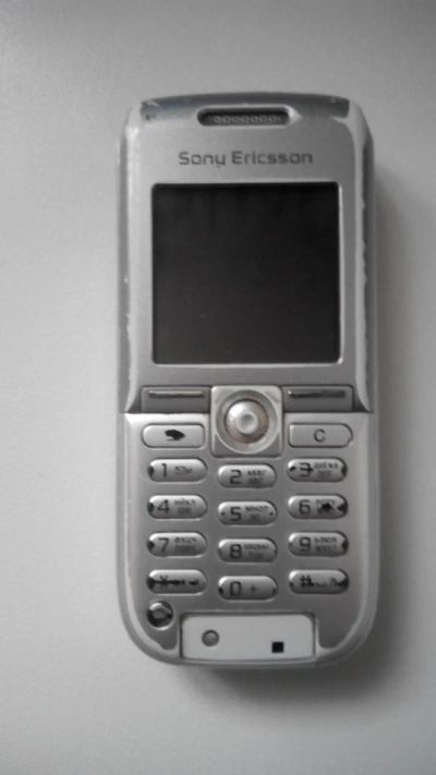Лот: 6326072. Фото: 1. сотовый Sony Ericsson k300i. Кнопочные мобильные телефоны