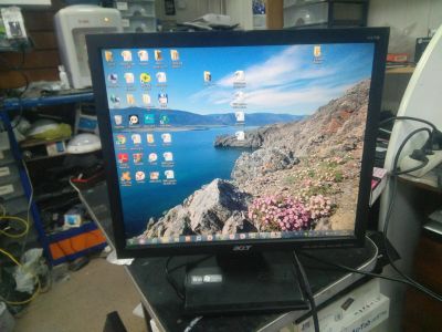 Лот: 15422946. Фото: 1. Монитор 17" Acer V173. ЖК-мониторы