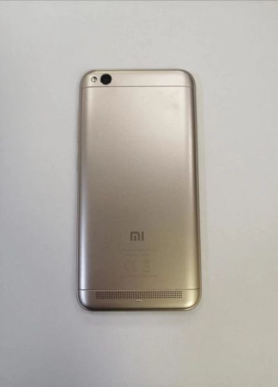 Лот: 18007949. Фото: 1. Xiaomi Redmi 5A 16Gb Gold. Смартфоны