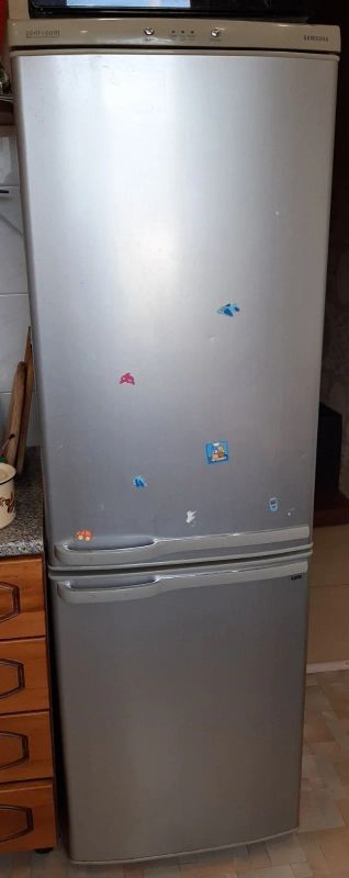 Лот: 16447486. Фото: 1. Холодильник Samsung. Холодильники, морозильные камеры