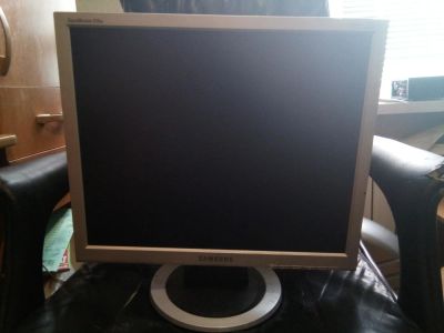 Лот: 10602780. Фото: 1. Монитор samsung 910n 19". ЖК-мониторы