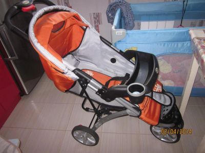 Лот: 3937511. Фото: 1. Продам прогулочную коляску geoby. Коляски