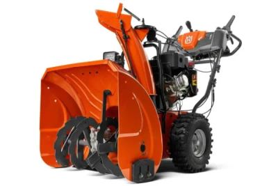 Лот: 21547656. Фото: 1. Снегоуборщик HUSQVARNA ST 224. Грузовики, автобусы, спецтехника