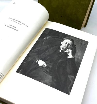 Лот: 24613547. Фото: 1. 📙 А. П. Чехов. Избранные сочинения... Художественная