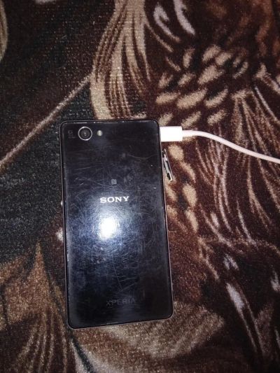 Лот: 10724469. Фото: 1. Sony Xperia z1 compact. Смартфоны