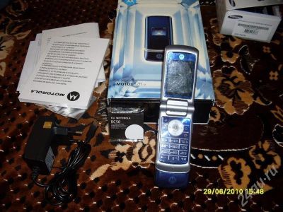 Лот: 418858. Фото: 1. Motorola KRZR K1. Кнопочные мобильные телефоны