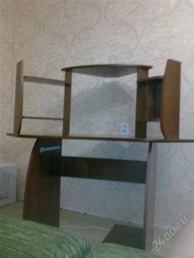 Лот: 1463422. Фото: 1. Компьютерный стол. Стойки и тумбы для аппаратуры