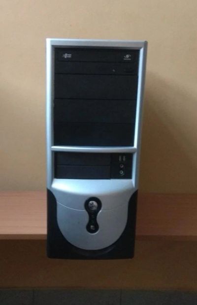 Лот: 10164304. Фото: 1. Системный блок Intel Pentium E5200... Компьютеры в сборе
