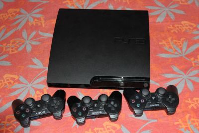 Лот: 8854196. Фото: 1. PlayStation 3 Slim на 300 гб... Игровые приставки, консоли