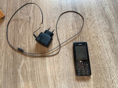Лот: 20735558. Фото: 1. Телефон Nokia 206. Кнопочные мобильные телефоны