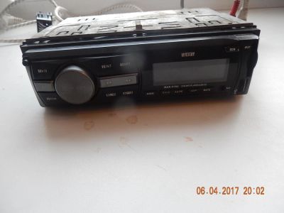 Лот: 9434751. Фото: 1. рабочяя читает флешки, с пультом... Автомагнитолы