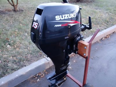 Лот: 25362647. Фото: 1. 4х-тактный лодочный мотор SUZUKI... Лодочные моторы