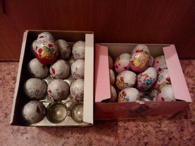 Лот: 11410781. Фото: 1. Яйца шоколадные с игрушкой 2 кор... Шоколад, конфеты