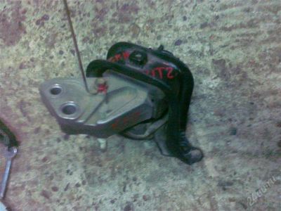 Лот: 2484749. Фото: 1. toyota vitz platz bB подушка двс... Другое (автозапчасти)