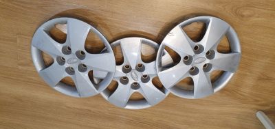 Лот: 15917891. Фото: 1. Колпаки на диски kia ceed 15 дюймов. Колпаки