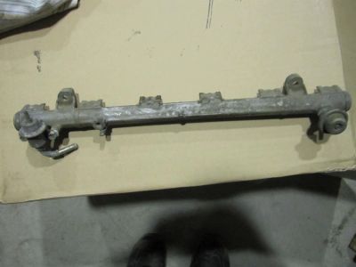 Лот: 3949227. Фото: 1. топливная рейка от toyota mark. Другое (автозапчасти)