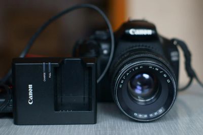 Лот: 5155810. Фото: 1. Сanon eos 1100d или 18-55 IS II. Цифровые зеркальные