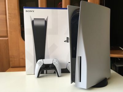 Лот: 19201214. Фото: 1. PlayStation 5 с дисководом, на... Игровые приставки, консоли