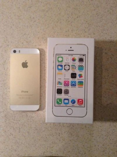 Лот: 10040119. Фото: 1. iphone 5s 64. Смартфоны